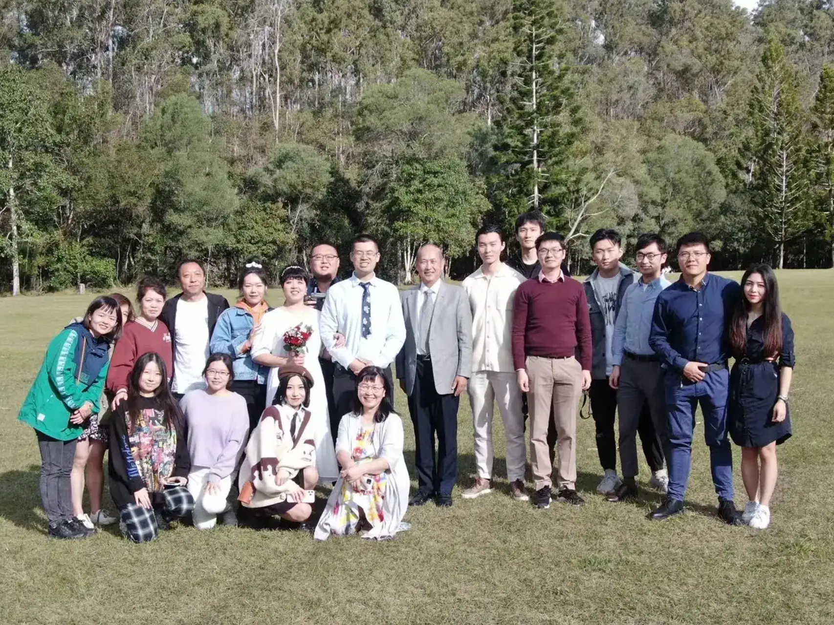 Sunnybank-wedding-group-photo